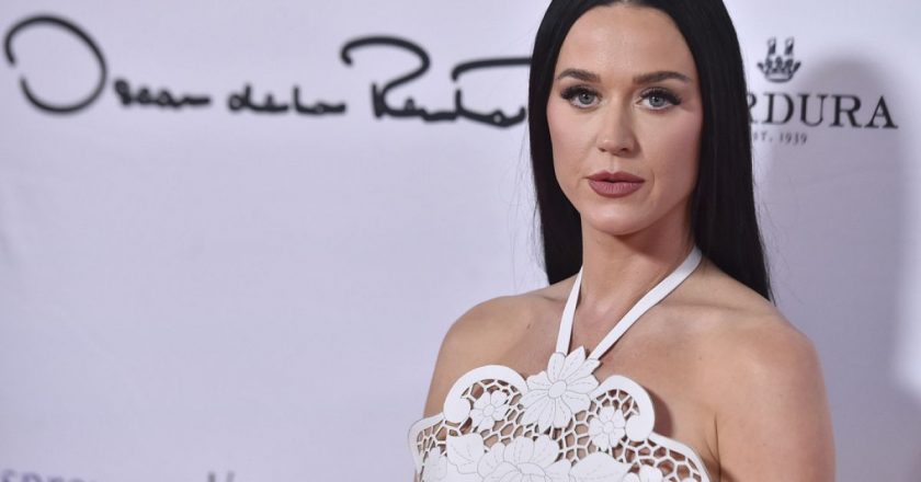 Katy Perry’ye yeni klibinin çekimleri sırasında çevreye verdiği zarardan dolayı soruşturma