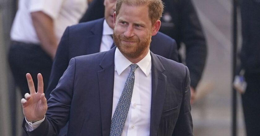 Prens Harry, Kraliyet Ailesi ile uzlaşmak istediğini söylüyor, ancak Kral Charles onunla konuşmuyor