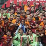Galatasaray’ın yıldızı Beşiktaş’a önerildi! Okan Buruk biletini kesti, takımdan ayrılıyor…