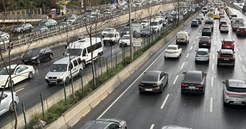 Trafiğe ağustosta 215 bin 130 aracın kaydı yapıldı