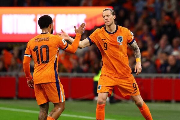 Depay’dan rekorlar gecesi: Hollanda, Finlandiya’yı farklı geçti!