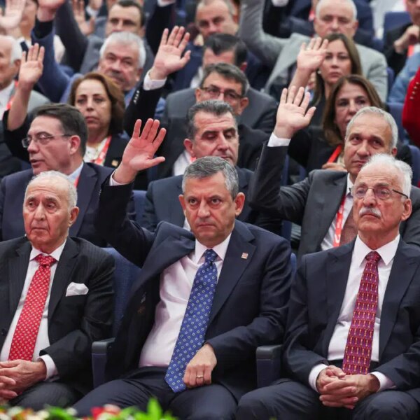 CHP’nin 39’uncu Olağan Kurultayı… Delegeler parti programı, tüzük değişikliği, genel başkan ve PM için oy kullanacak – Son Dakika Siyaset Haberleri